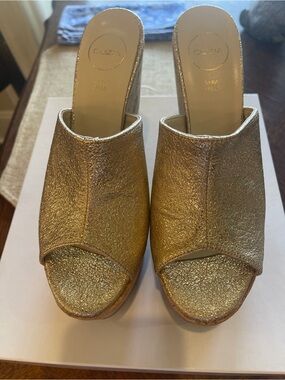 Cuzia Miami Oro Metallic Leather Cork Platform Wedges - Italian 38 - NEW
